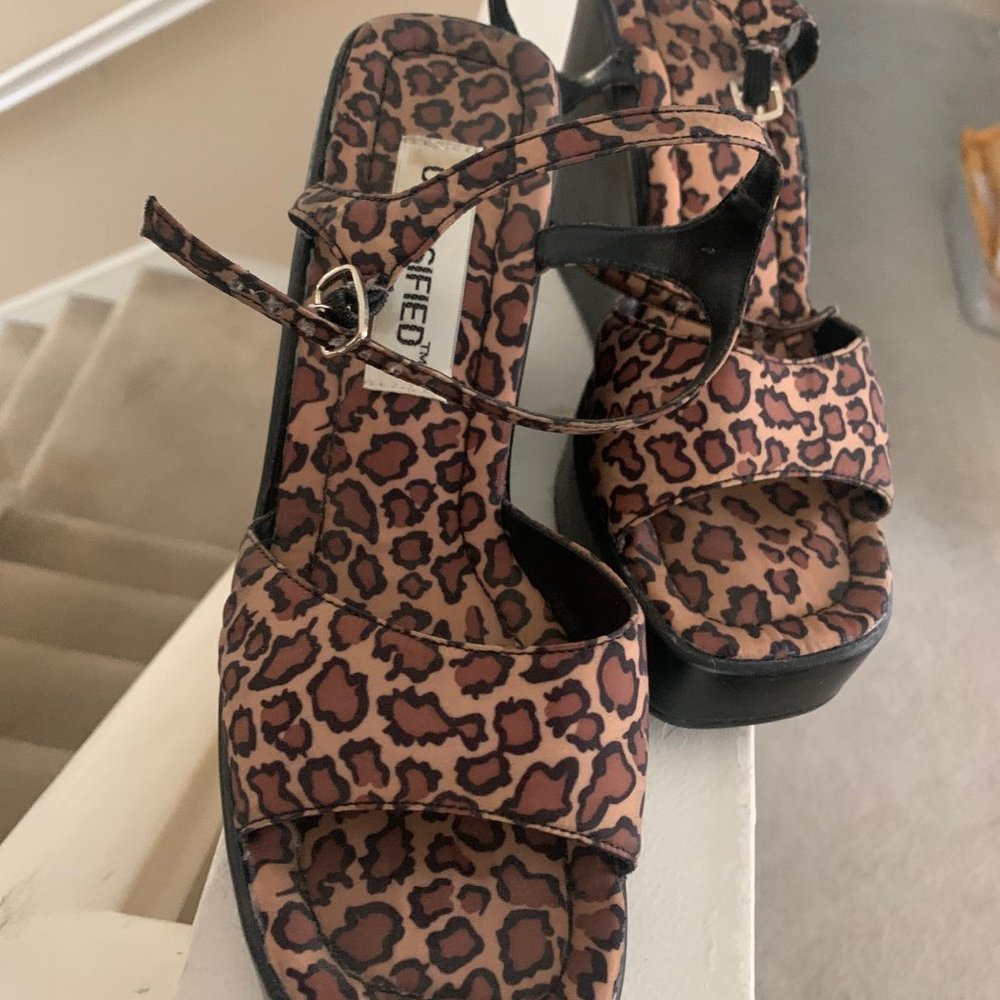 Womens shoes